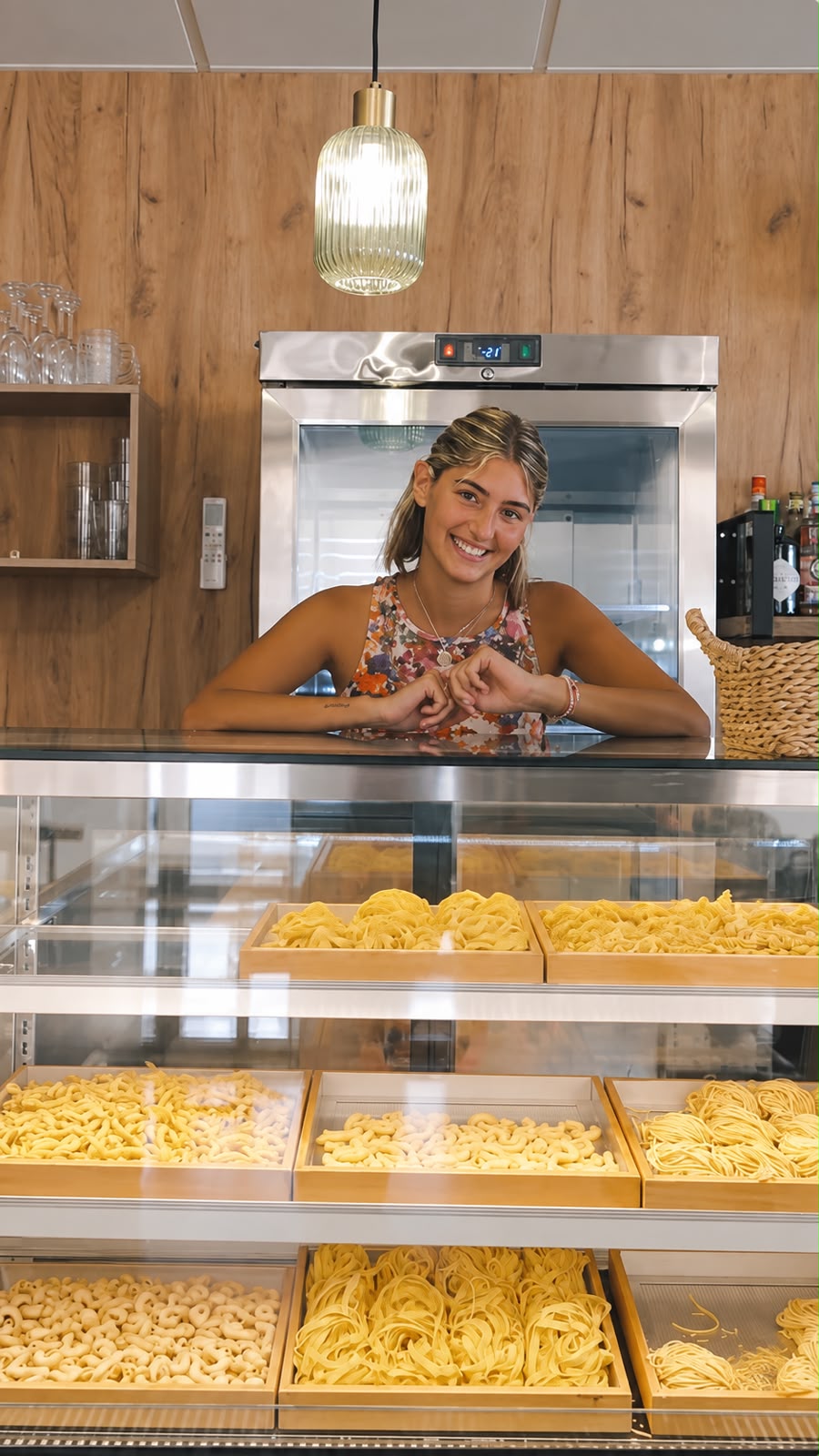 Una cálida bienvenida detrás del mostrador de pasta fresca de Al Dente